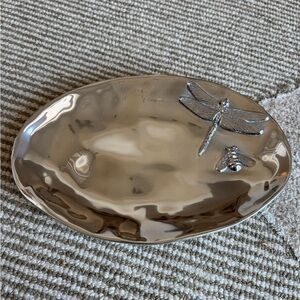 NWT Mariposa Dragonfly & Bee Oval Server